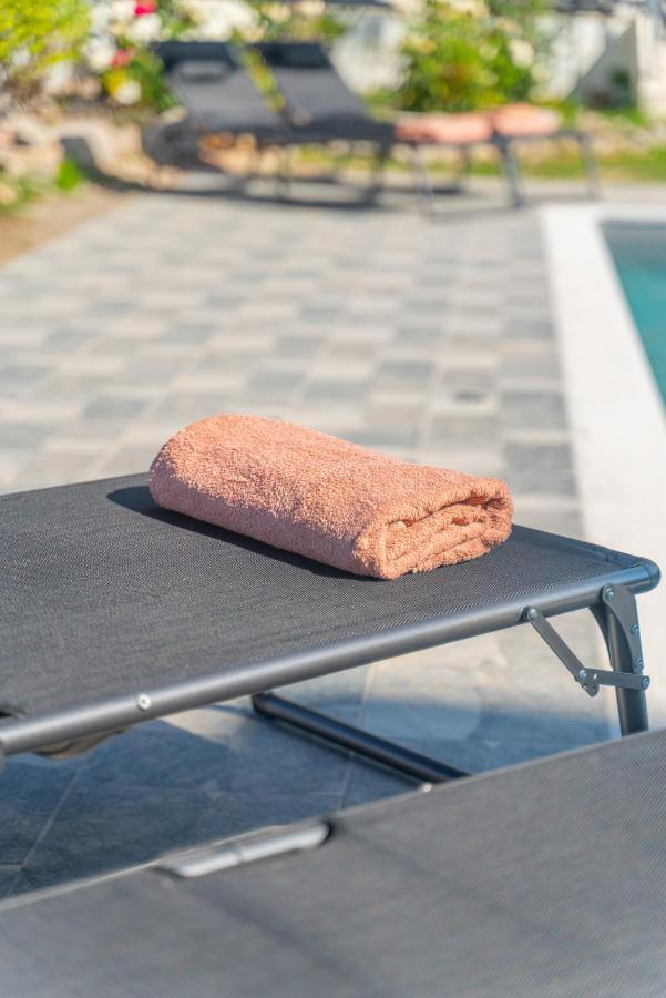 Propodes Luxury Villa Pastida エクステリア 写真